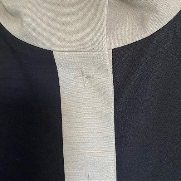 Tahari Blazer - Picture 3 of 7